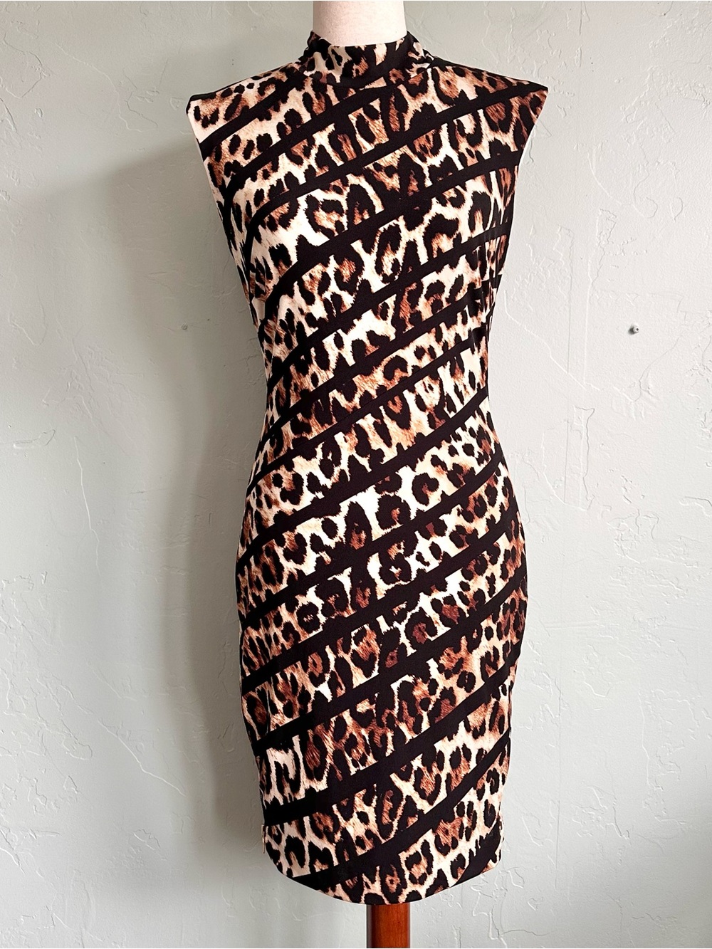 Cache Leopard Print Sheath Dress Women’s Small EUC Party Cocktail Going Out